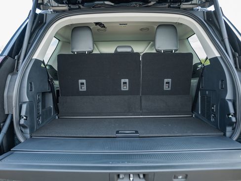 New 2026 Ford Expedition Active image 10