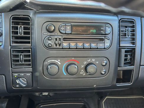 Used 2003 Dodge Dakota SLT image 13