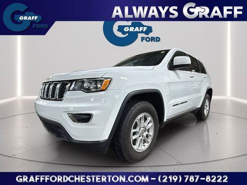 Used 2019 Jeep Grand Cherokee Laredo AWD/4WD image 1