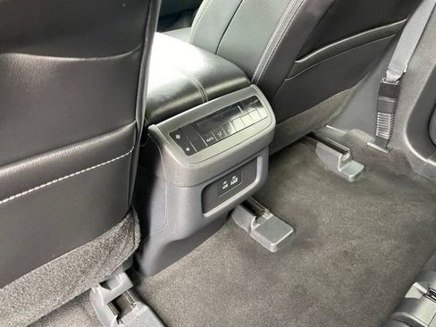 Certified 2024 Nissan Pathfinder SL AWD/4WD image 9
