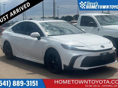 Used 2025 Toyota Camry SE w/ Multimedia Upgrade Package