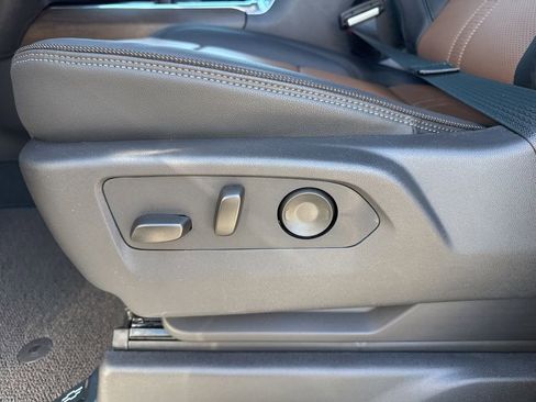 New 2026 Chevrolet Silverado 1500 High Country AWD/4WD image 10