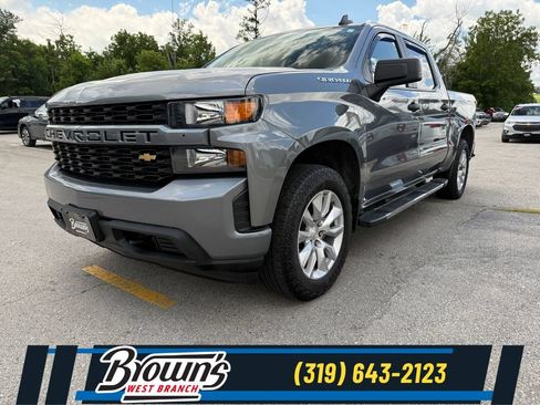 Used 2020 Chevrolet Silverado 1500 Custom w/ Custom Value Package AWD/4WD image 1