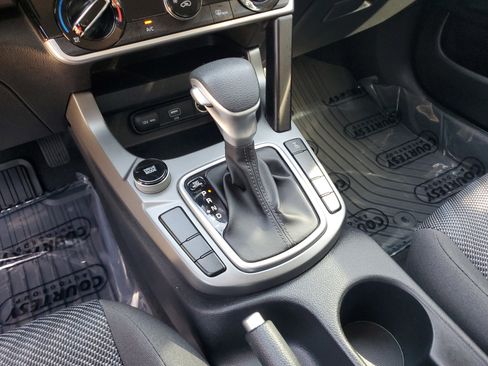 Used 2022 Kia Seltos LX image 20