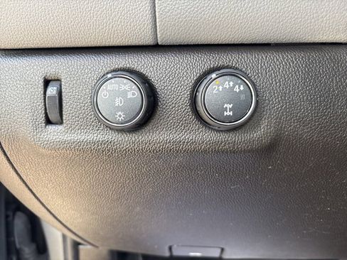 Used 2022 Chevrolet Colorado W/T w/ Custom Special Edition image 18