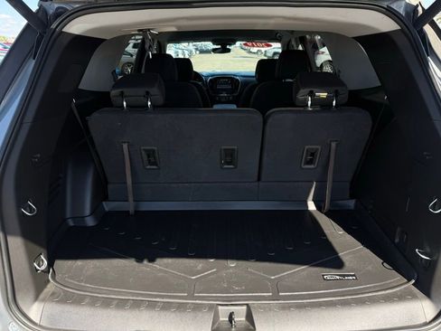 Used 2019 Chevrolet Traverse LT image 11