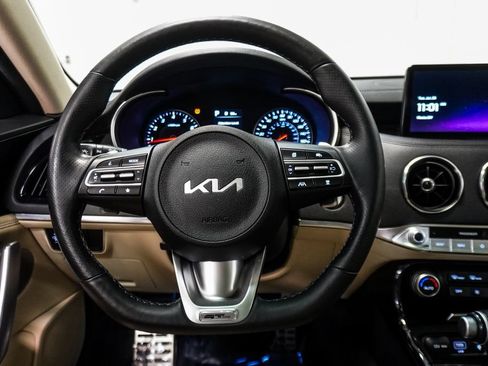 Used 2023 Kia Stinger GT-Line w/ Sun & Sound Package AWD/4WD image 16