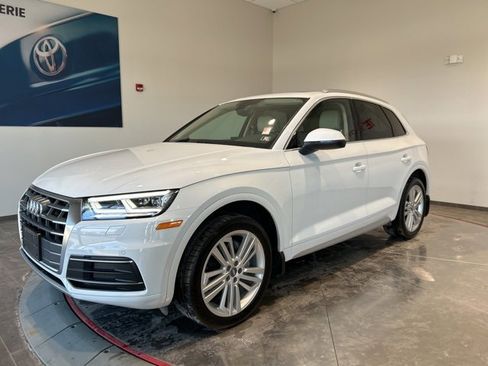 Used 2019 Audi Q5 2.0T Premium Plus w/ Premium Plus Package image 2
