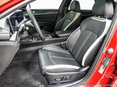 Used 2025 Kia K5 GT-Line w/ GT-Line Premium Package image 9