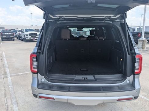 Used 2023 Ford Expedition Max Limited RWD image 7