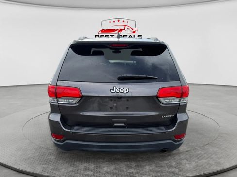 Used 2019 Jeep Grand Cherokee Laredo w/ Laredo X Package RWD image 4