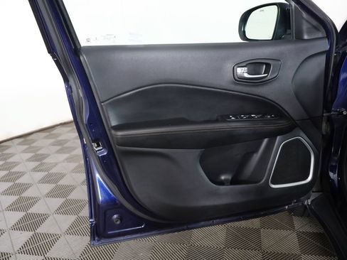 Used 2019 Jeep Compass Limited AWD/4WD image 19