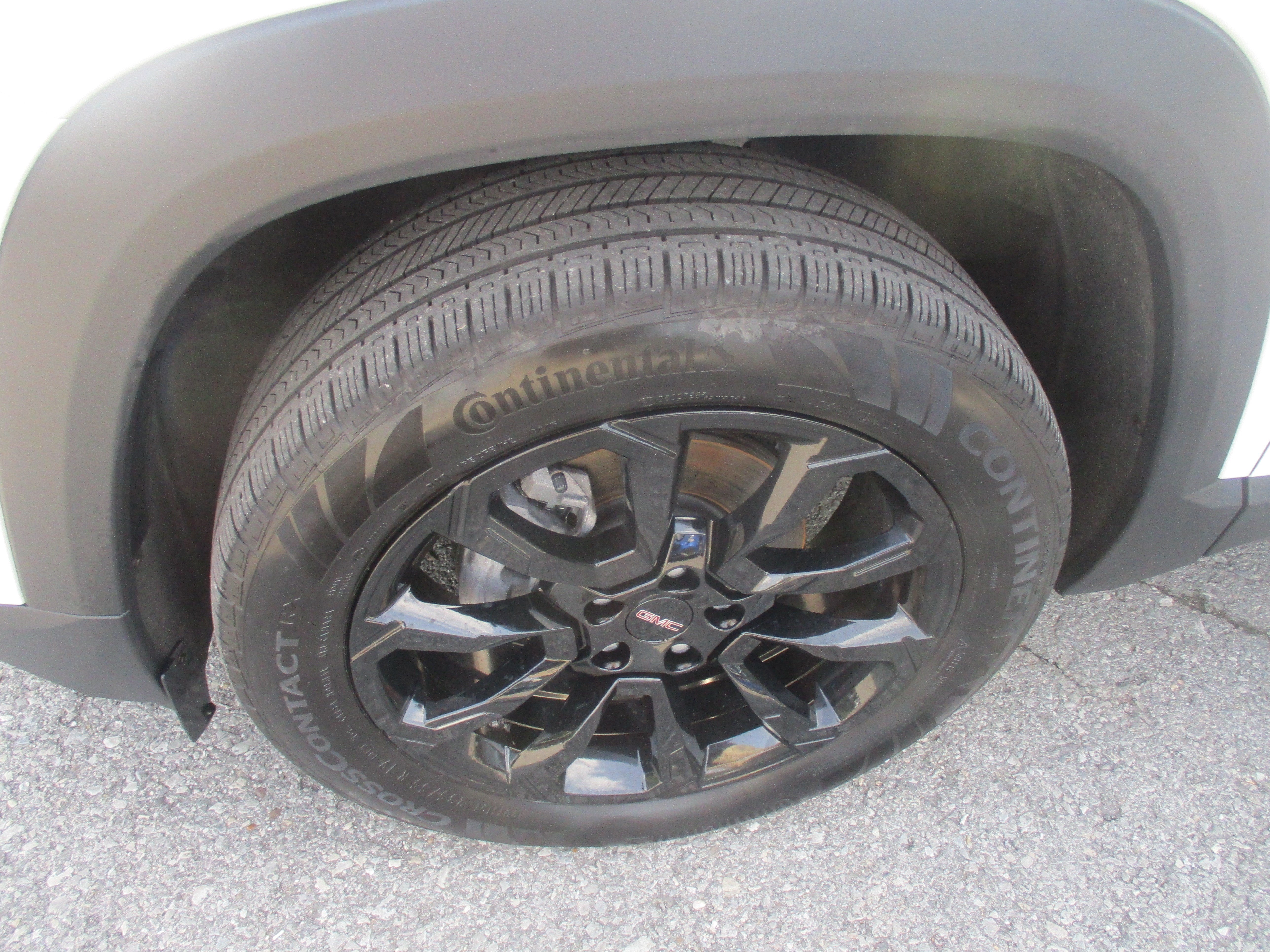 Used 2025 GMC Terrain Elevation w/ Black Edition AWD/4WD image 10