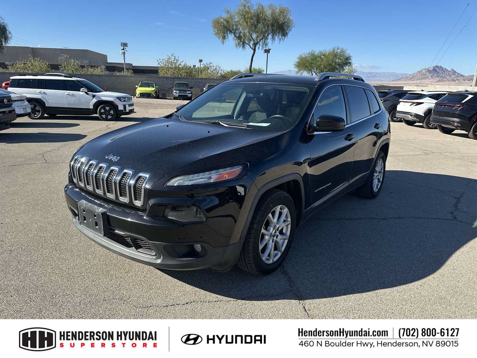 Used 2015 Jeep Cherokee Latitude FWD image 1