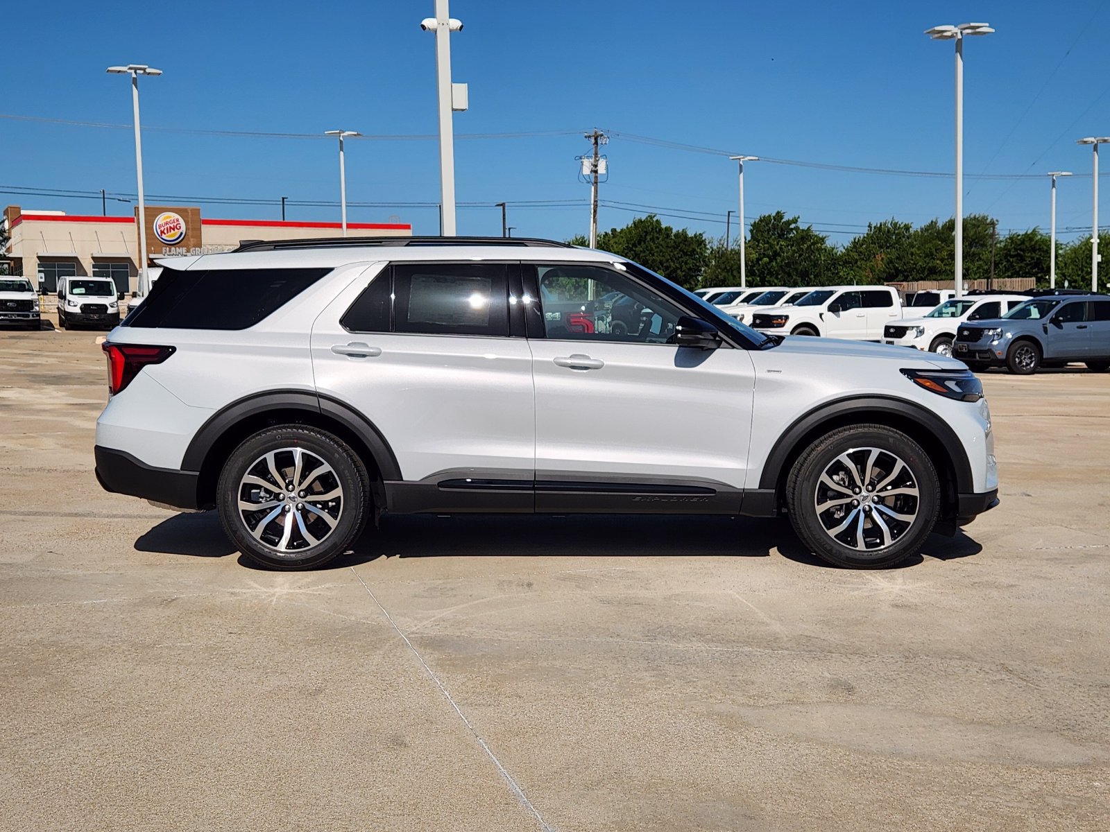 New 2026 Ford Explorer ST-Line RWD image 6