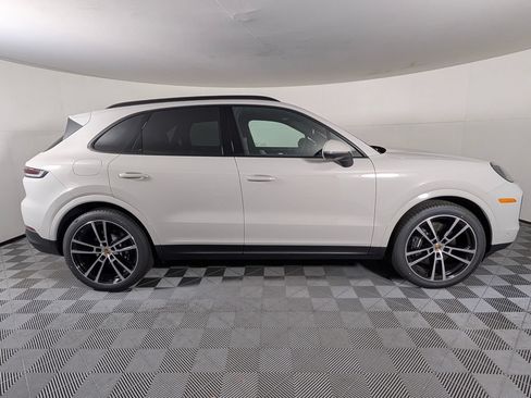 New 2026 Porsche Cayenne AWD/4WD image 8
