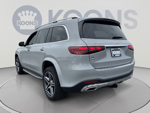 Used 2026 Mercedes-Benz GLS 450 4MATIC image 4