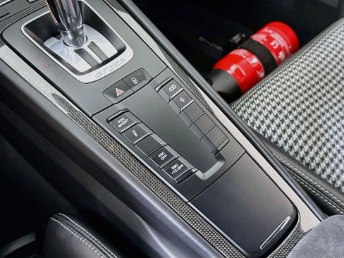 Used 2019 Porsche 911 GT3 RS w/ Weissach Package RWD image 25