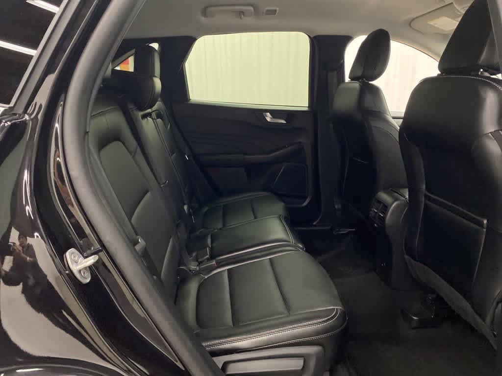 Used 2025 Ford Escape Platinum AWD/4WD image 16