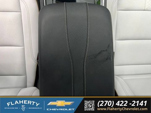 Used 2026 Chevrolet Traverse High Country AWD/4WD image 33