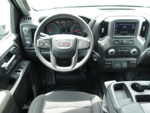 Used 2024 GMC Sierra 2500 Pro w/ Convenience Package image 37