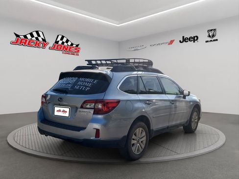 Used 2017 Subaru Outback 2.5i Premium AWD/4WD image 7