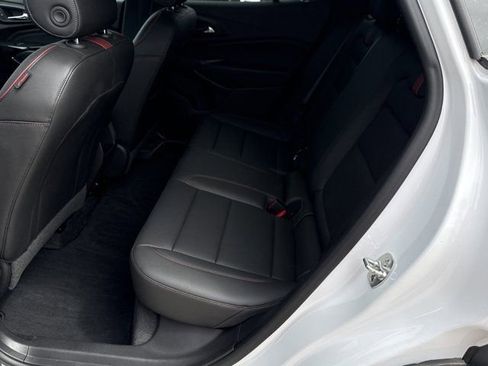 Used 2025 Chevrolet Trax RS w/ Driver Confidence Package image 20