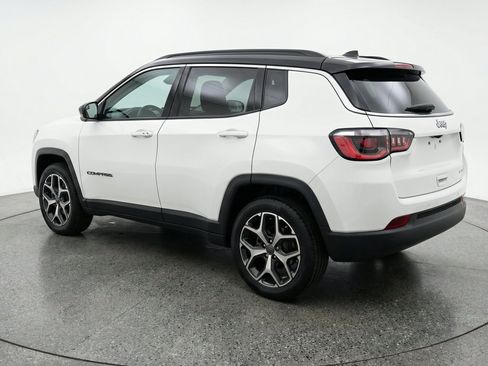 Used 2025 Jeep Compass Limited AWD/4WD image 6