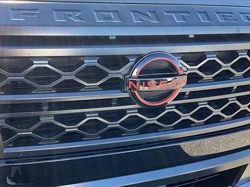 Certified 2024 Nissan Frontier PRO-4X w/ Off-Road Protection Package image 31