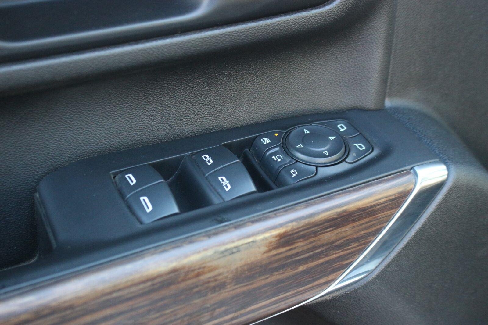 Used 2021 Chevrolet Silverado 2500 High Country AWD/4WD image 16