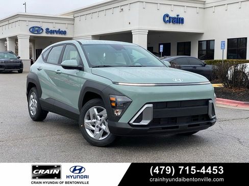 New 2026 Hyundai Kona SE image 1