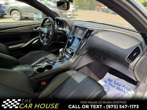 Used 2018 INFINITI Q60 3.0t Luxe RWD image 21