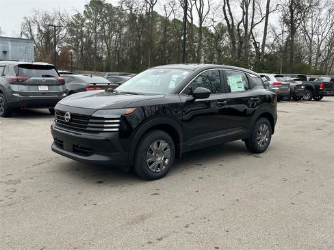 New 2026 Nissan Kicks S image 9