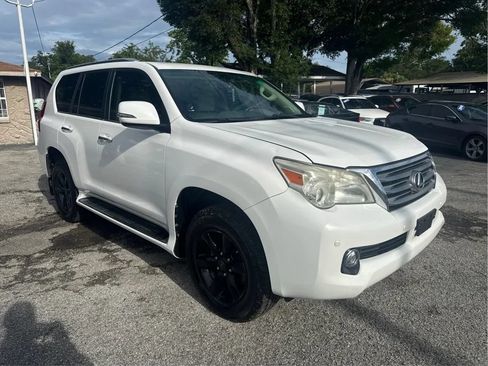 Used 2010 Lexus GX 460 w/ Comfort Plus Pkg AWD/4WD image 3
