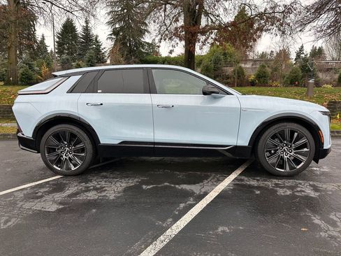 New 2025 Cadillac Lyriq Sport image 6