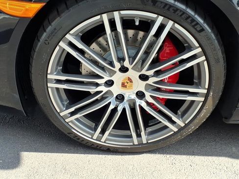 Used 2015 Porsche 911 Carrera S image 14