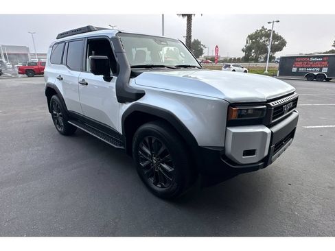 Used 2027 Toyota Land Cruiser AWD/4WD image 2