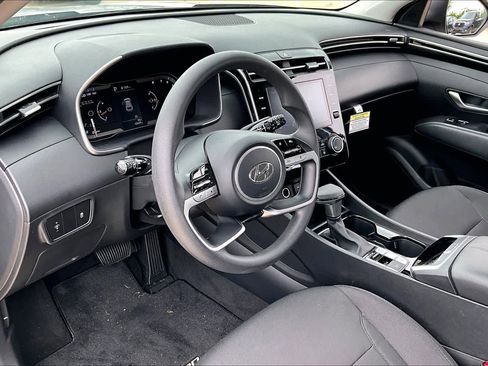 Used 2024 Hyundai Tucson SE FWD image 16