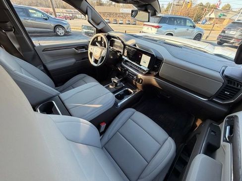 Used 2026 GMC Sierra 1500 SLT w/ SLT Premium Plus Package image 7