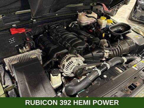 Used 2021 Jeep Wrangler Unlimited Rubicon w/ Dual Top Group AWD/4WD image 35