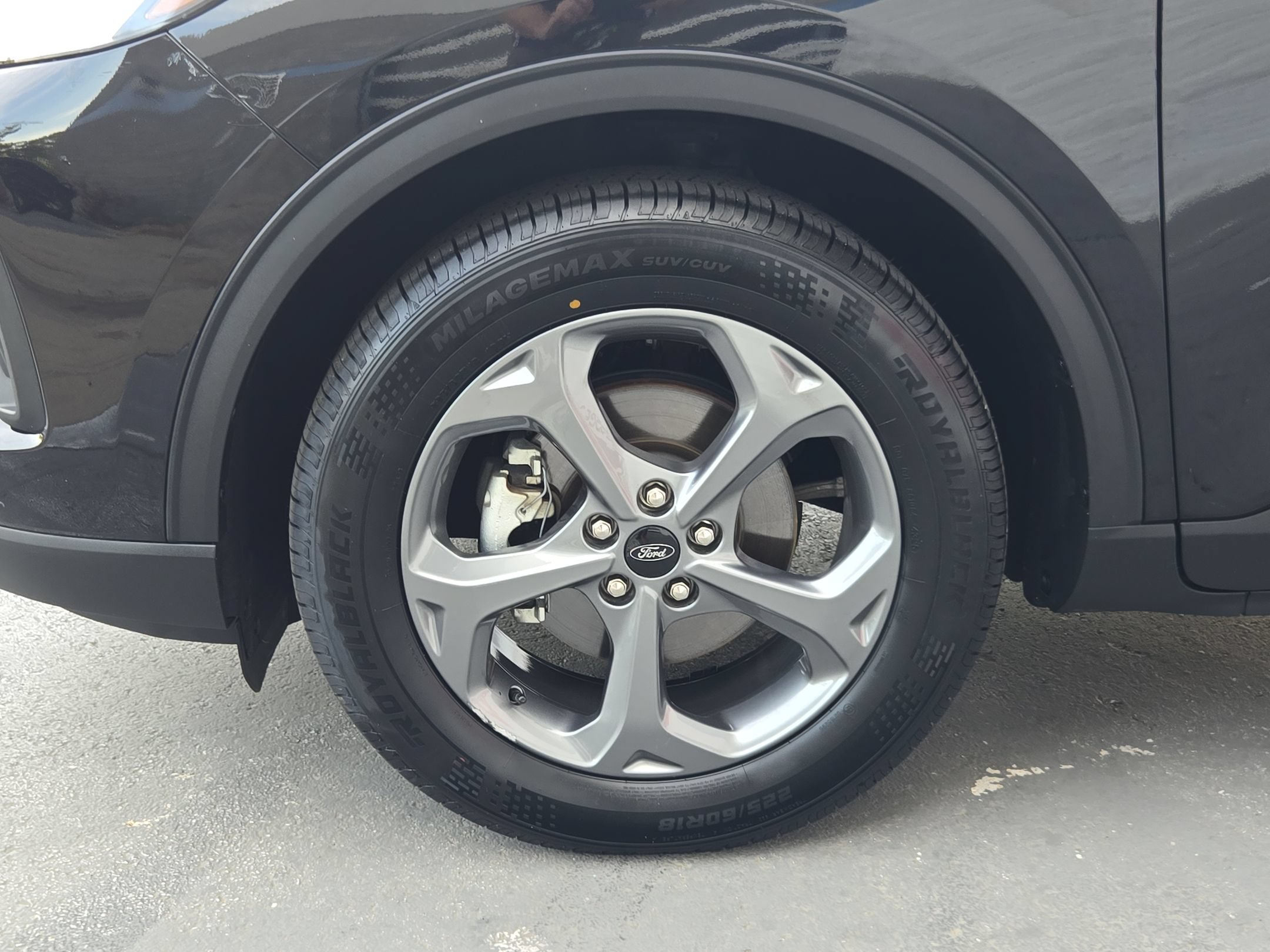 Used 2025 Ford Escape ST-Line FWD image 17