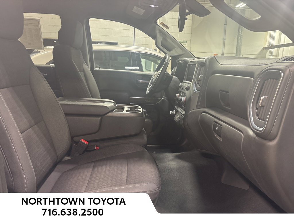 Used 2021 Chevrolet Silverado 1500 LT AWD/4WD image 14