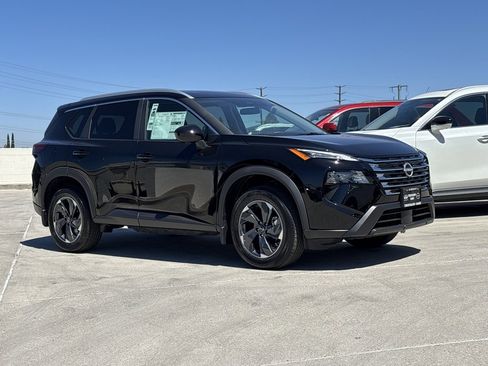 New 2025 Nissan Rogue SV w/ SV Premium Package image 29