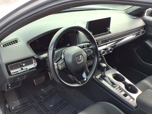 Used 2023 Honda Civic Sport image 5