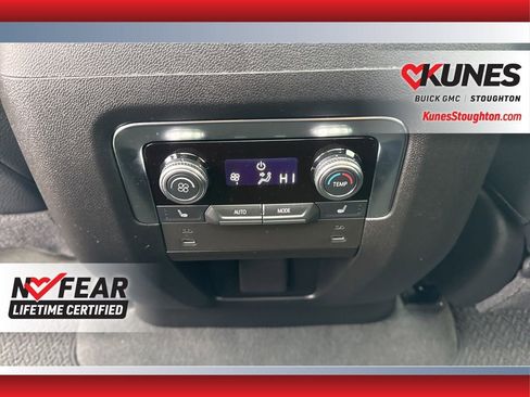 Used 2025 GMC Yukon Denali image 35