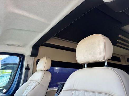 Used 2021 RAM ProMaster 2500 w/ Premium Appearance Group image 18
