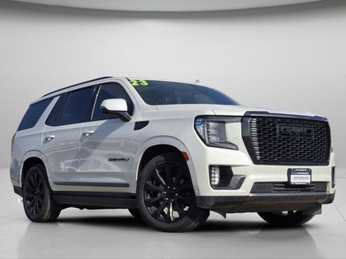 Used 2023 GMC Yukon Denali Ultimate image 2