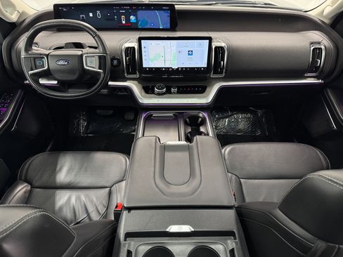 Used 2025 Ford Expedition Max Platinum image 14