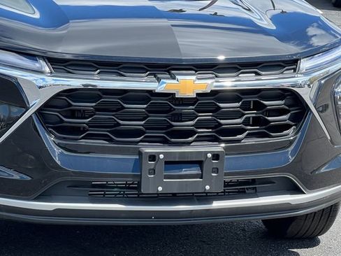 New 2026 Chevrolet Trax LT w/ Driver Confidence Package FWD image 36