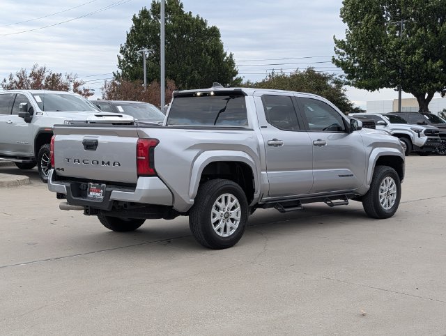Used 2025 Toyota Tacoma SR5 AWD/4WD image 6